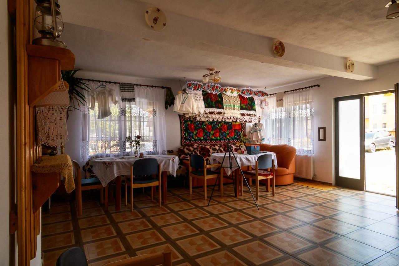 Pensiune Agroturistica "Casa Teodora" Budeşti Exteriör bild